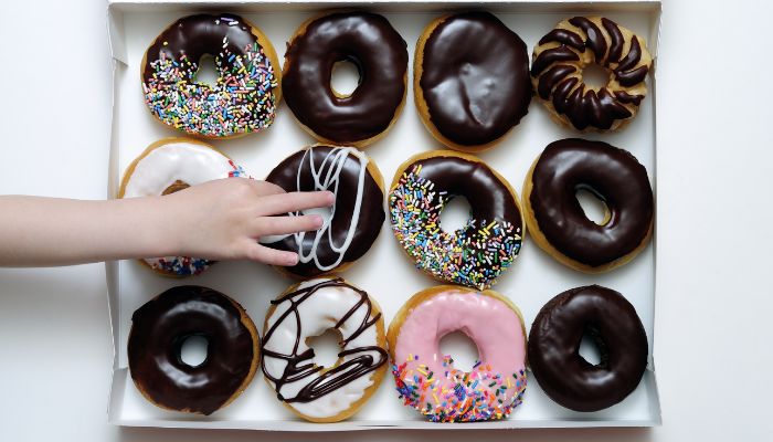 Milk vs Donuts Calorie and Nutritional Breakdown